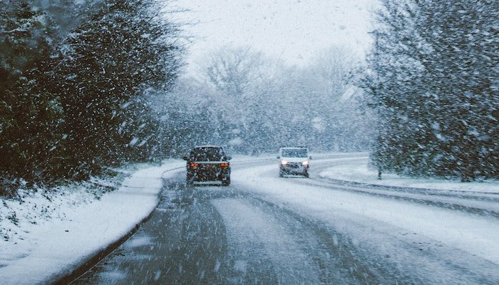 Cold Weather Survival - Driving in Winter Storms